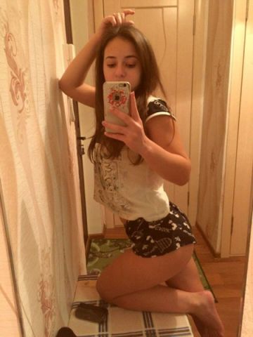 Юна